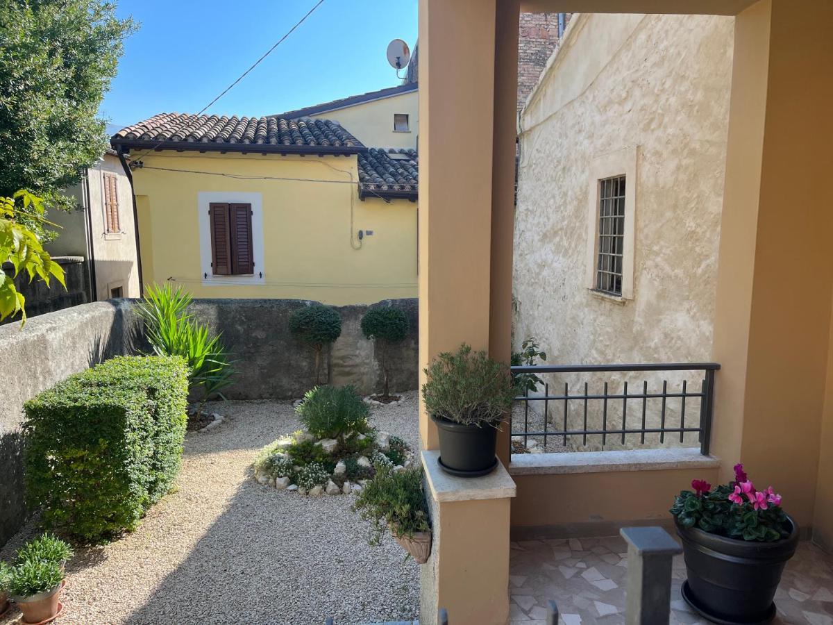 Affittacamere Il Piccolo Borgo Foligno Bagian luar foto